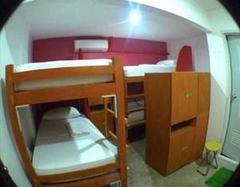 Mnl Boutique Hostel Makati City Bagian luar foto