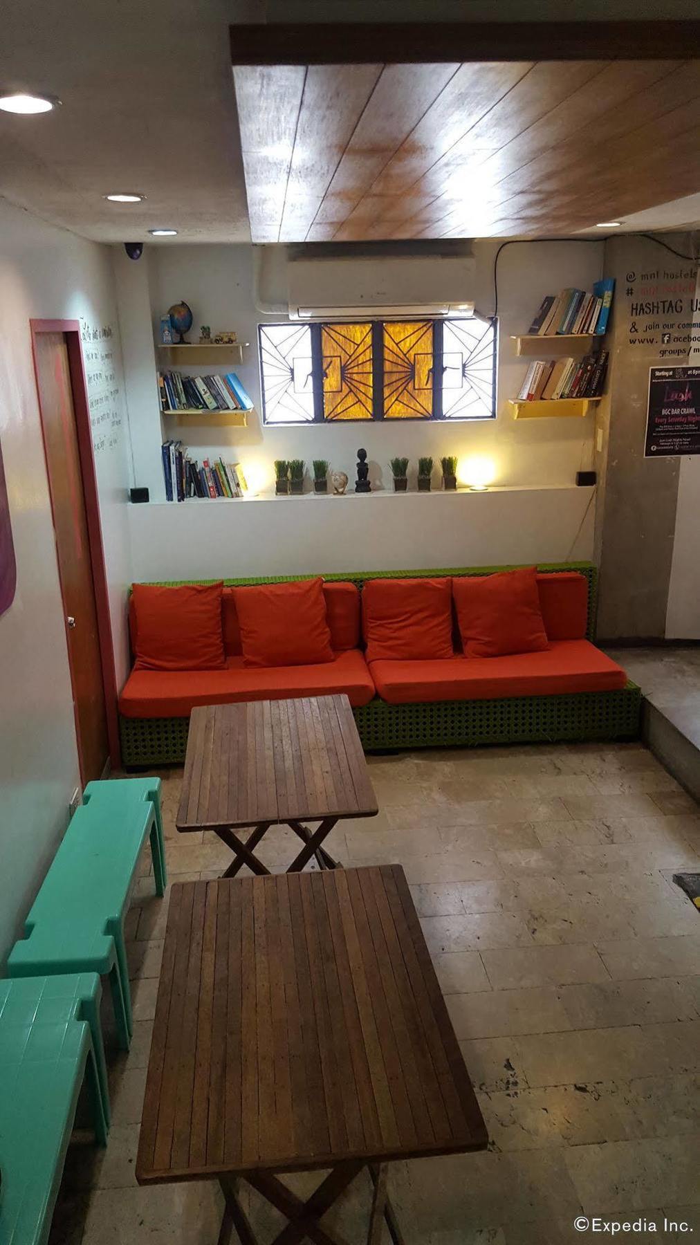 Mnl Boutique Hostel Makati City Bagian luar foto