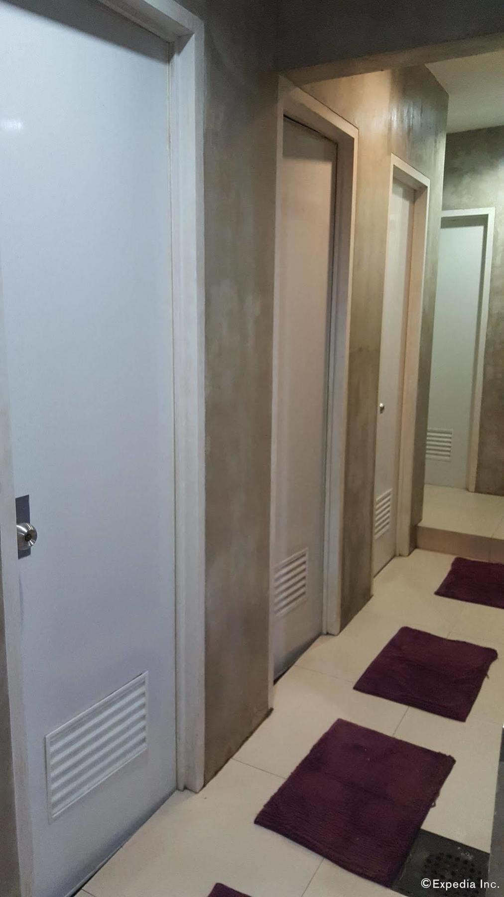 Mnl Boutique Hostel Makati City Bagian luar foto