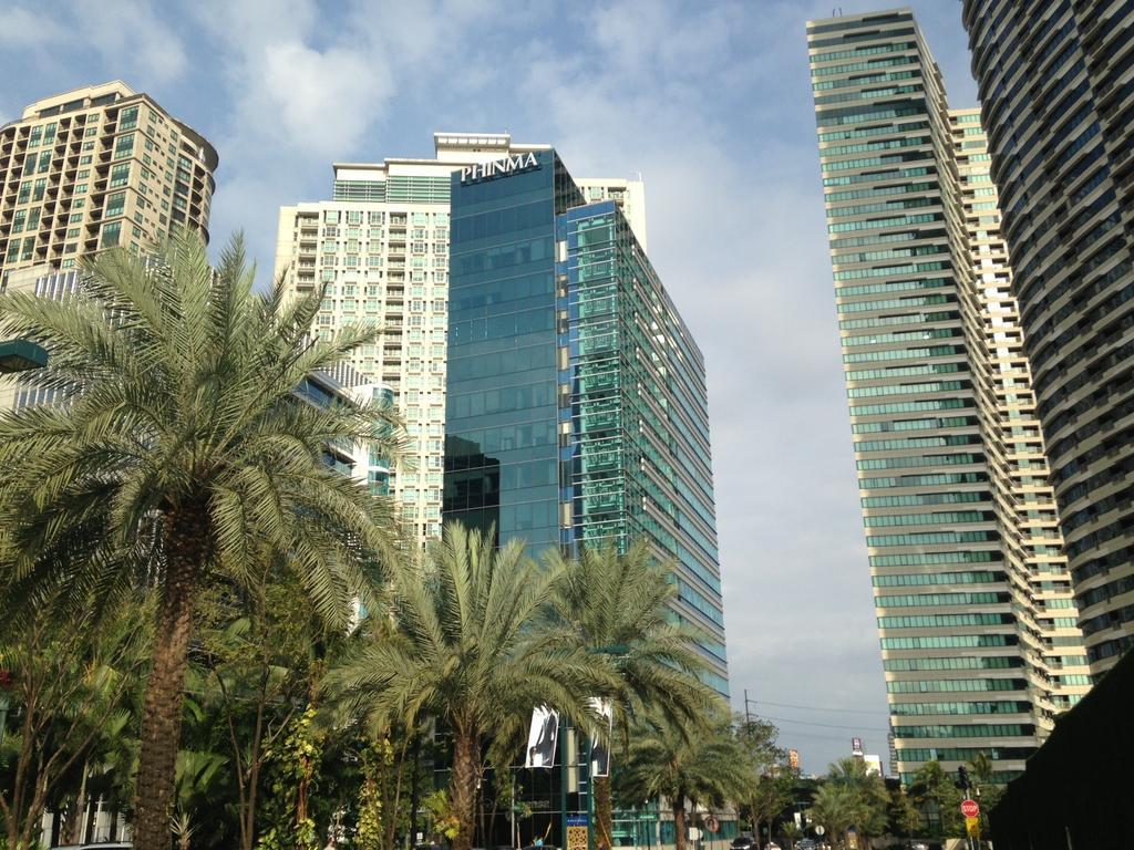 Mnl Boutique Hostel Makati City Bagian luar foto